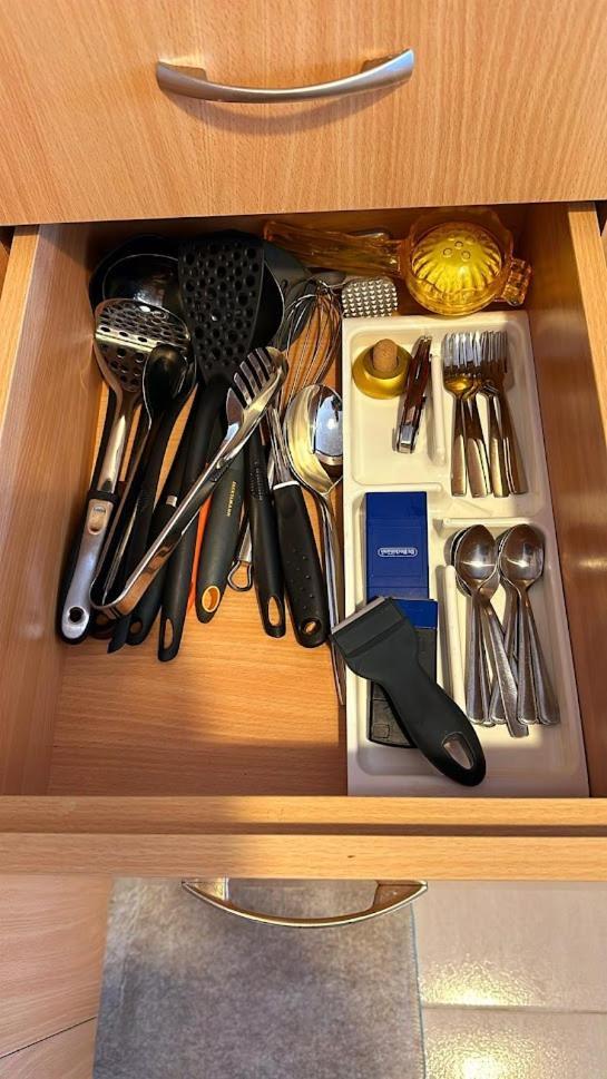 Location In Apartament *