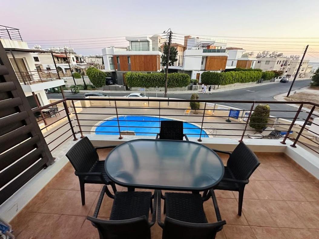 Location In Apartament *